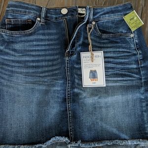 NWT Women's Denim Skirt, Size 3